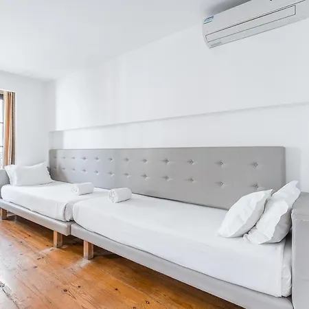 In Portugal- Ribeira Center - 4 Apartment *